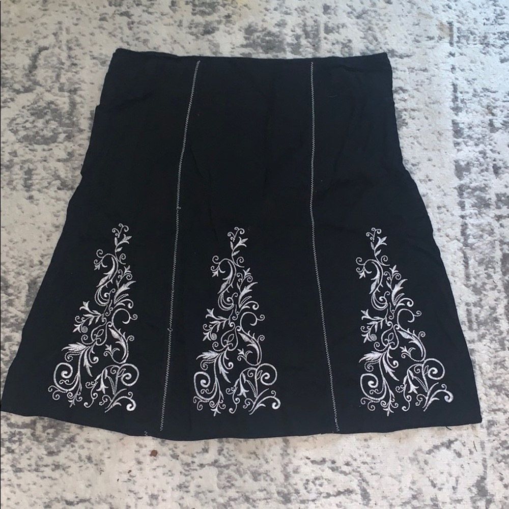 Black & White Patterned Skirt